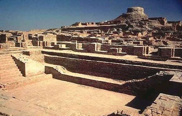 https://upload.wikimedia.org/wikipedia/commons/9/9a/Mohenjodaro_Sindh.jpeg